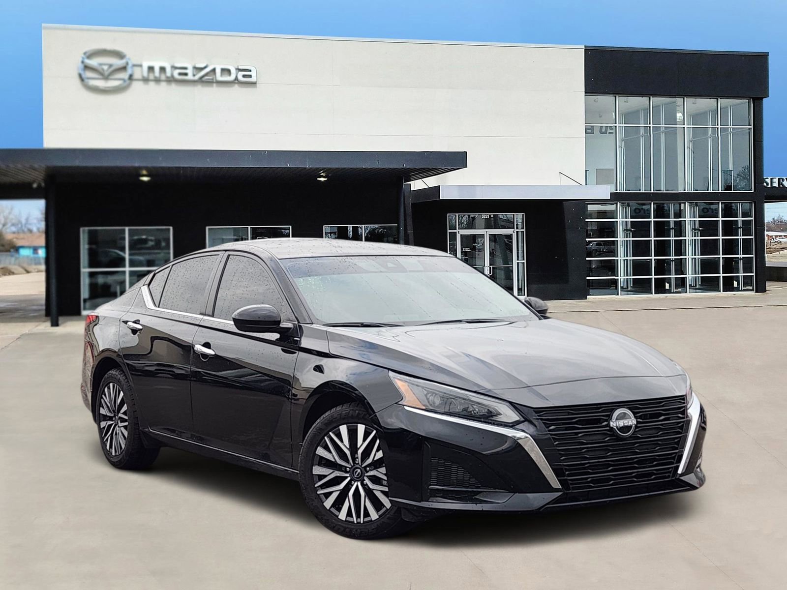Used 2023 Nissan Altima 2.5 SV AWD/4WD image 1