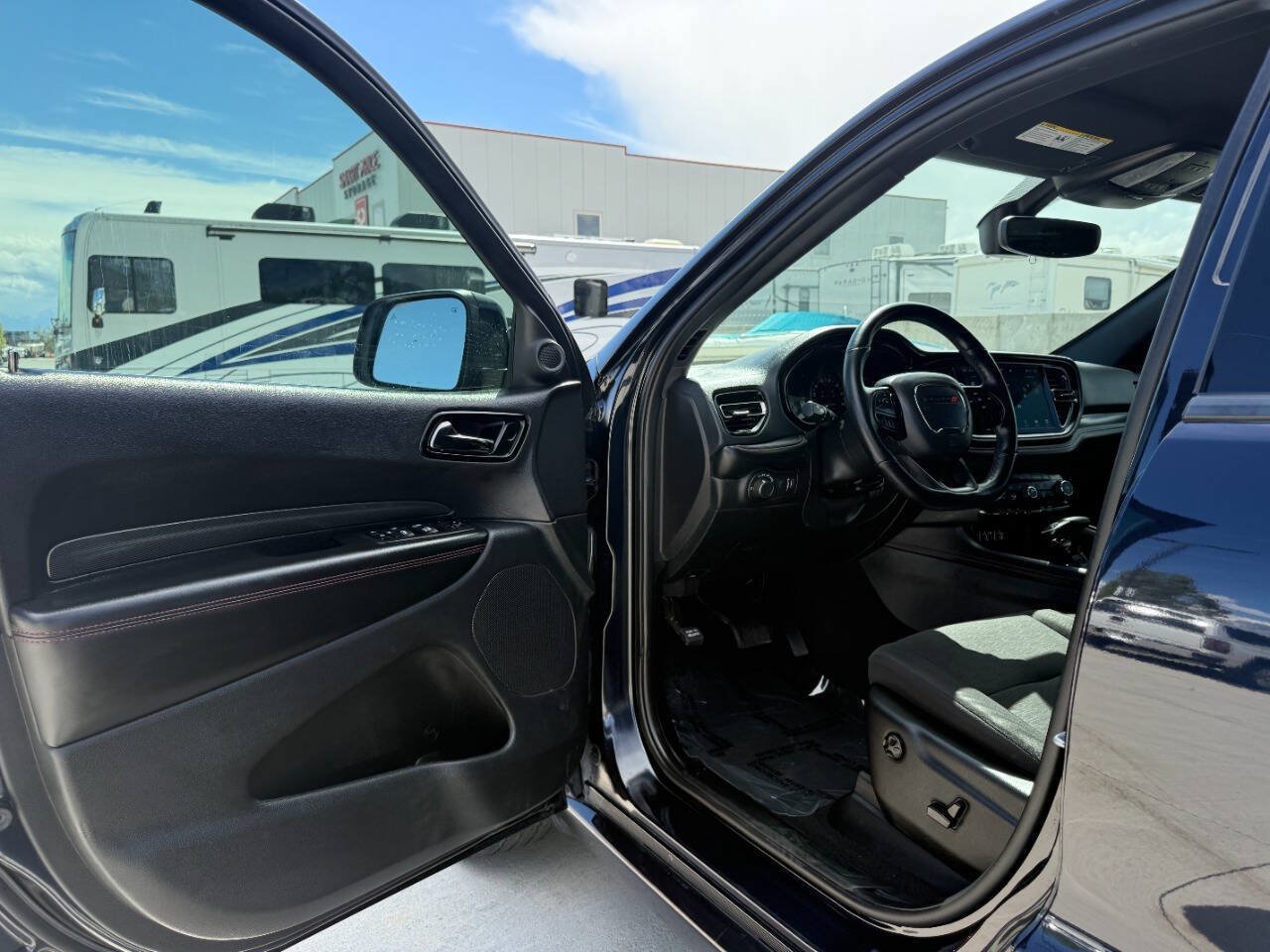 Used 2025 Dodge Durango GT w/ Blacktop Package AWD/4WD image 14