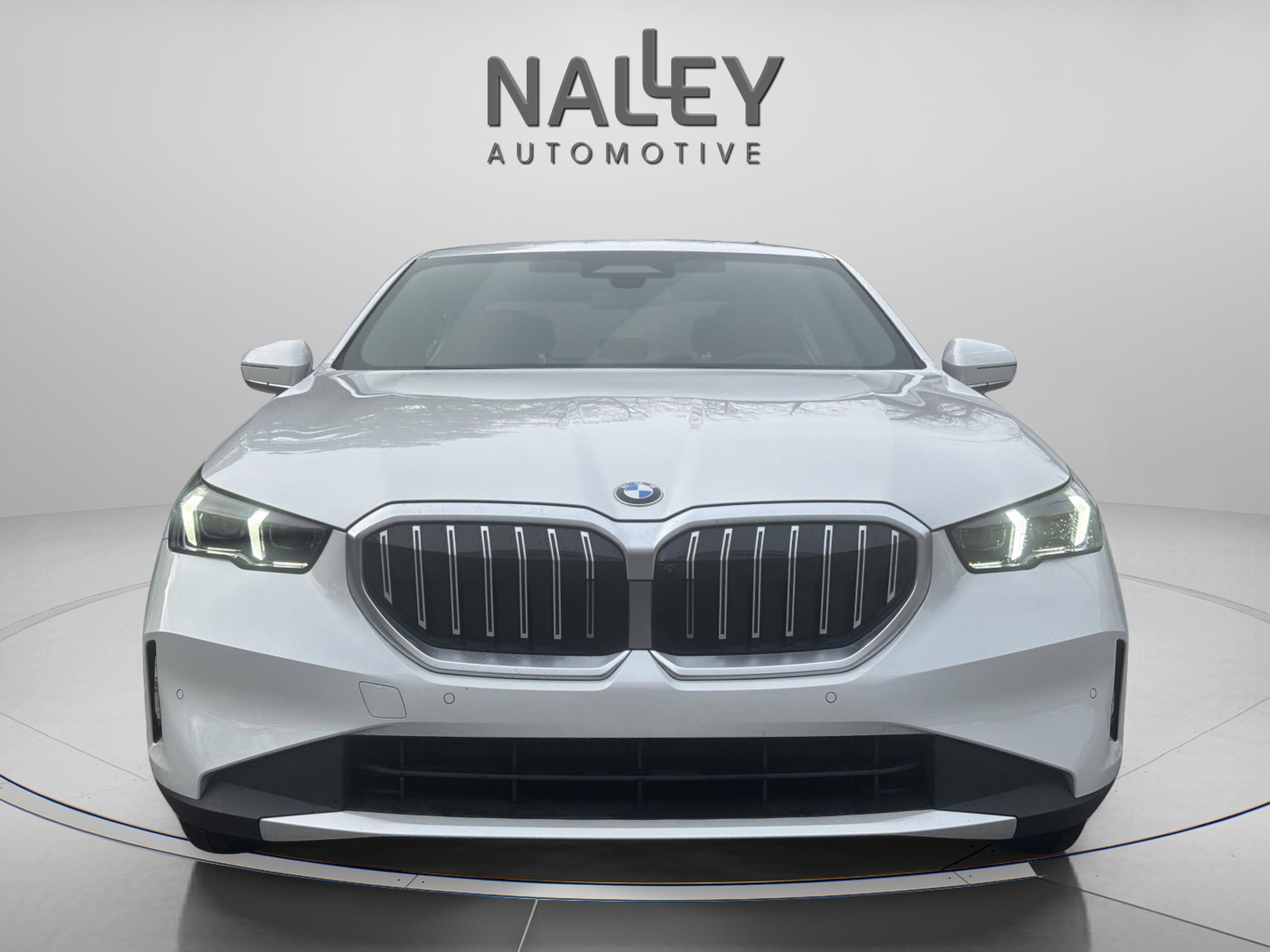 Used 2025 BMW 540i xDrive image 6