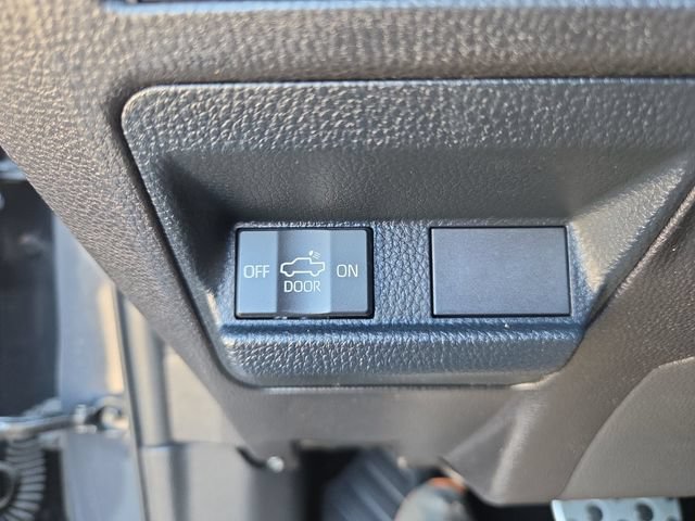 Used 2025 Toyota Tacoma TRD Sport AWD/4WD image 25