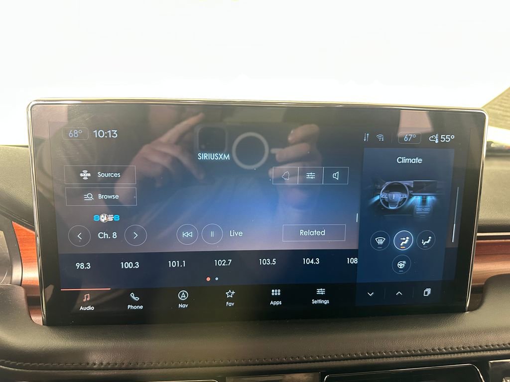 Used 2022 Lincoln Nautilus Reserve AWD/4WD image 29