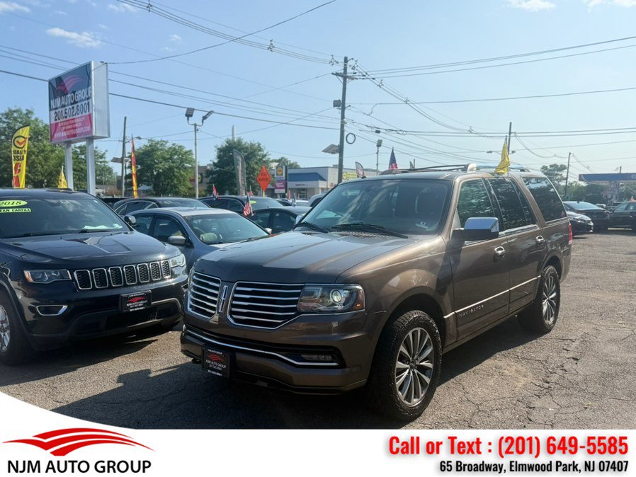 Used 2015 Lincoln Navigator 4WD image 4
