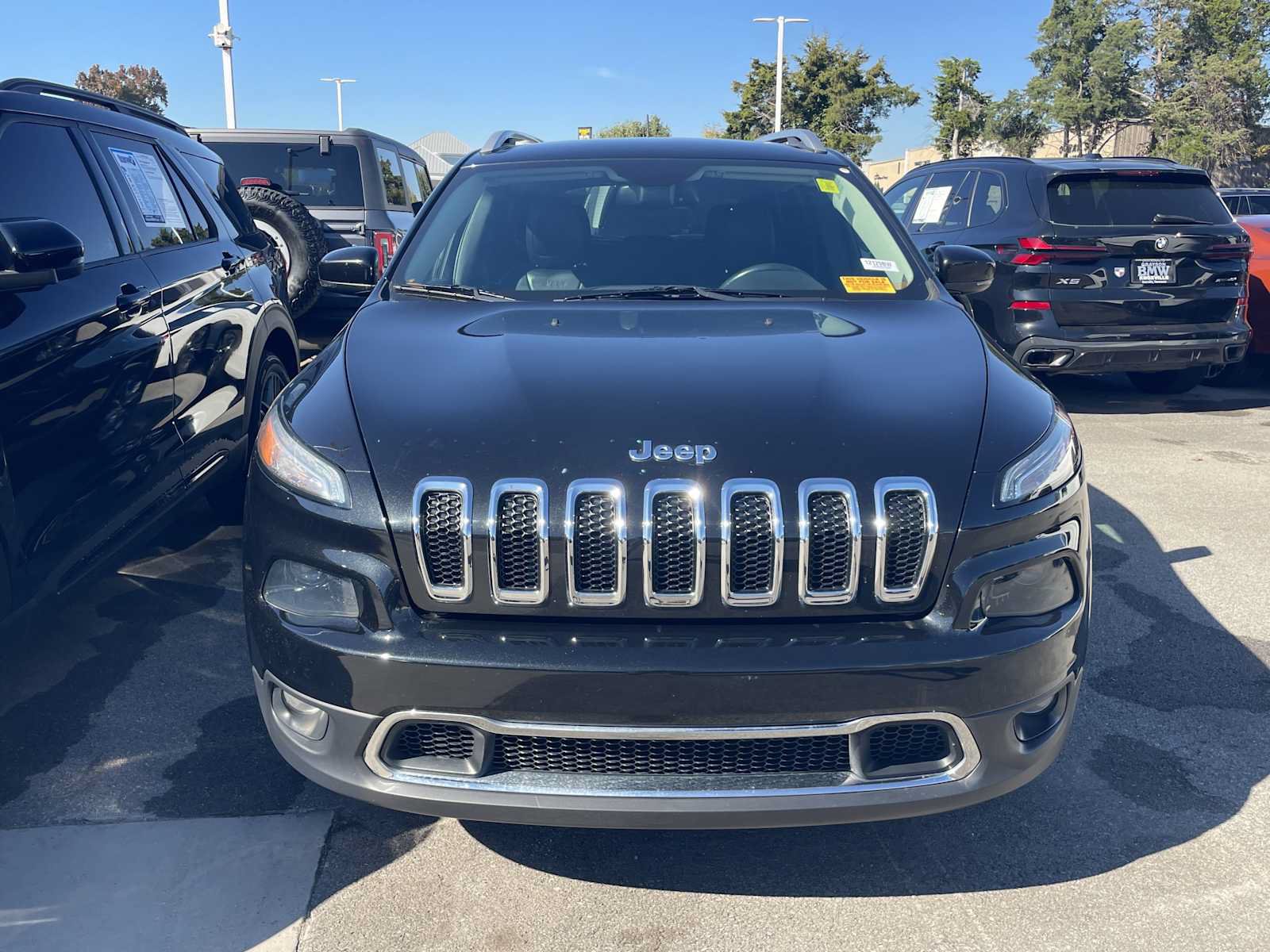 Used 2015 Jeep Cherokee Limited AWD/4WD image 2