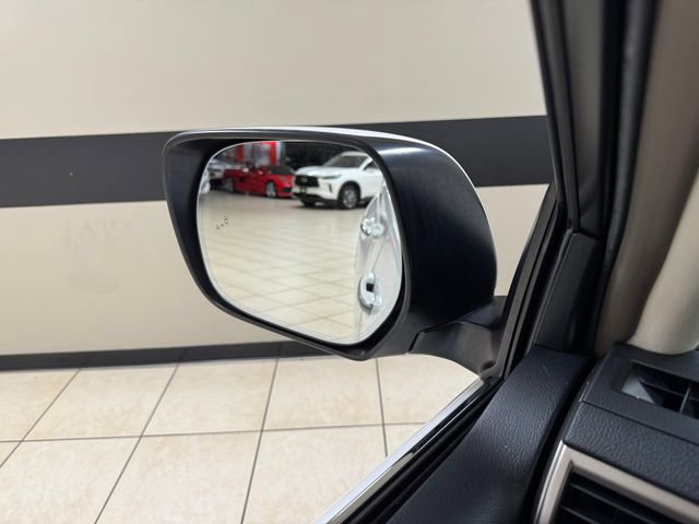 Used 2017 Lexus GX 460 Premium w/ Premium Package image 16