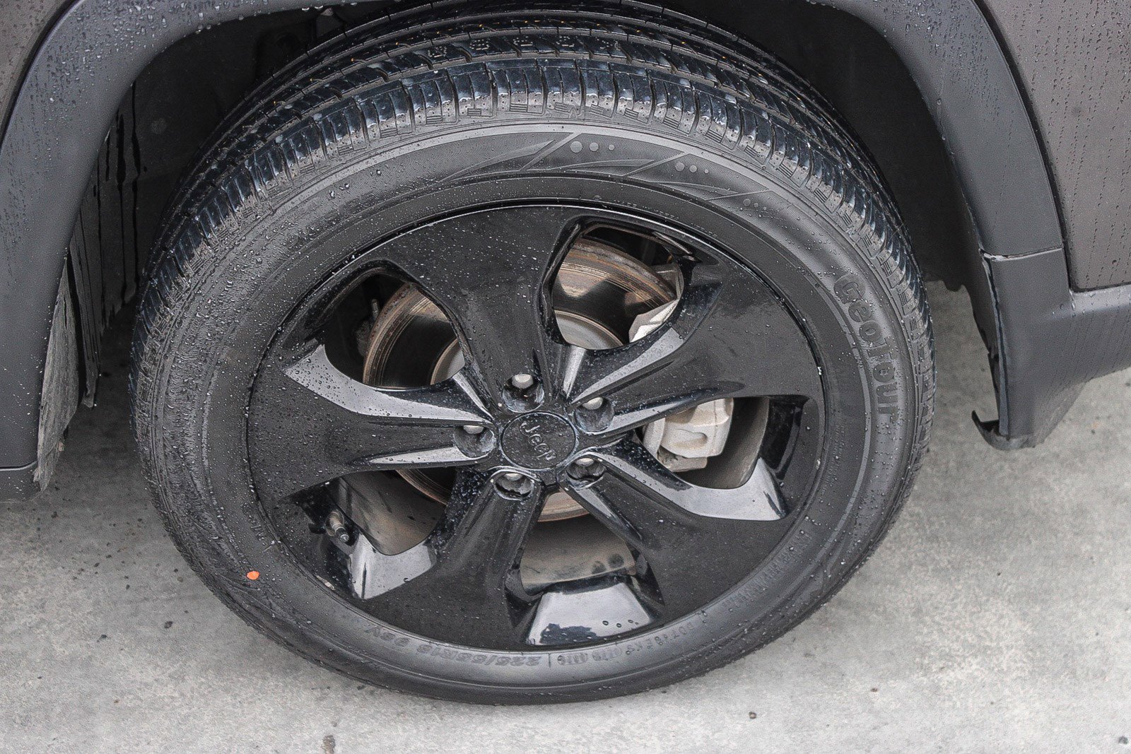 Used 2020 Jeep Compass Latitude image 11