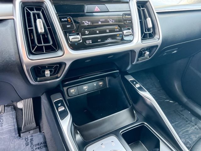 Certified 2024 Kia Sorento EX image 21
