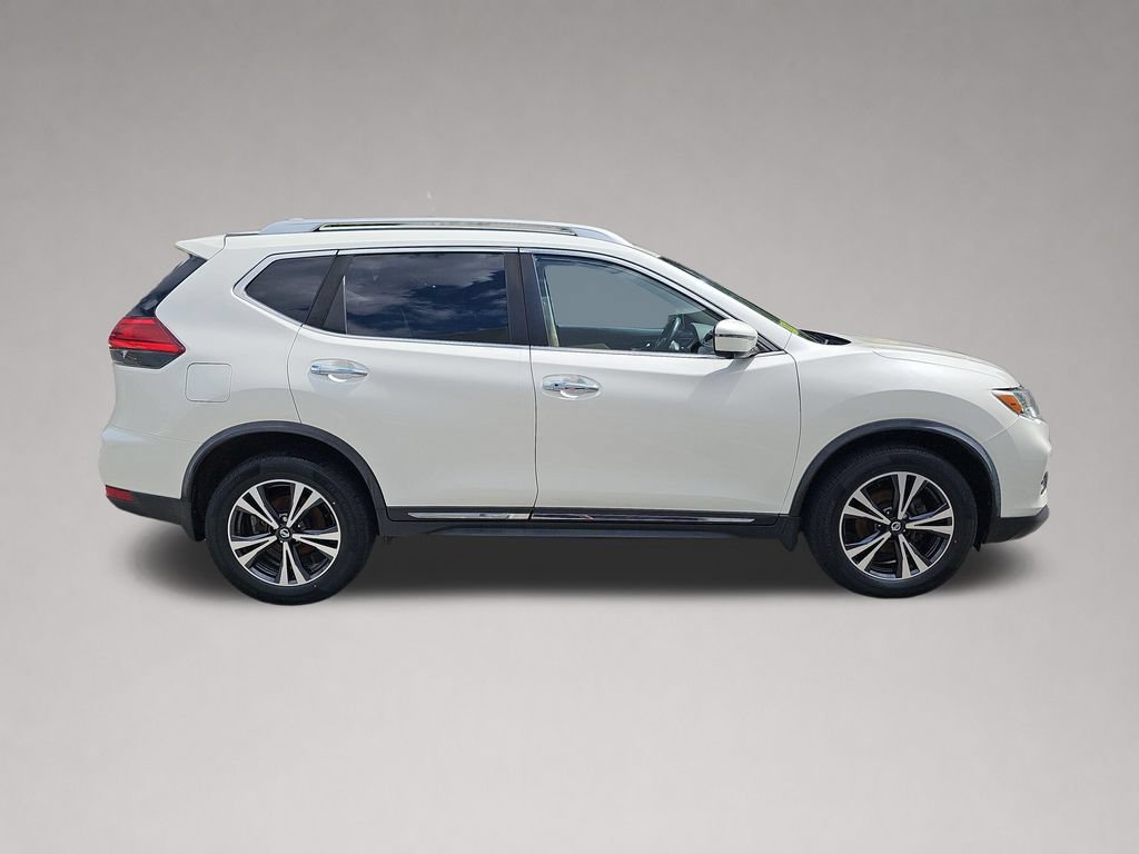 Used 2017 Nissan Rogue SL w/ SL Premium Package