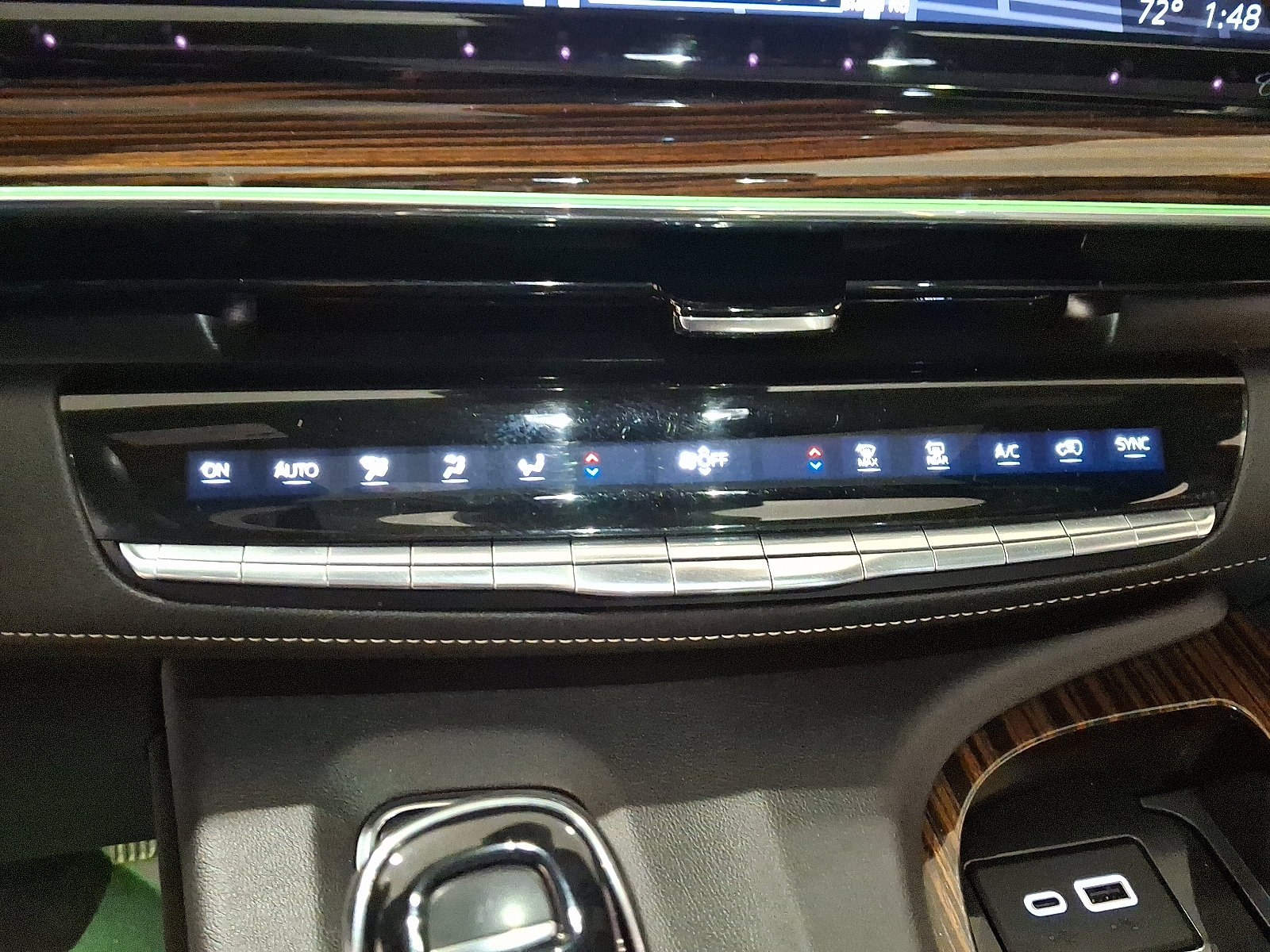 Certified 2023 Cadillac Escalade Premium Luxury image 24