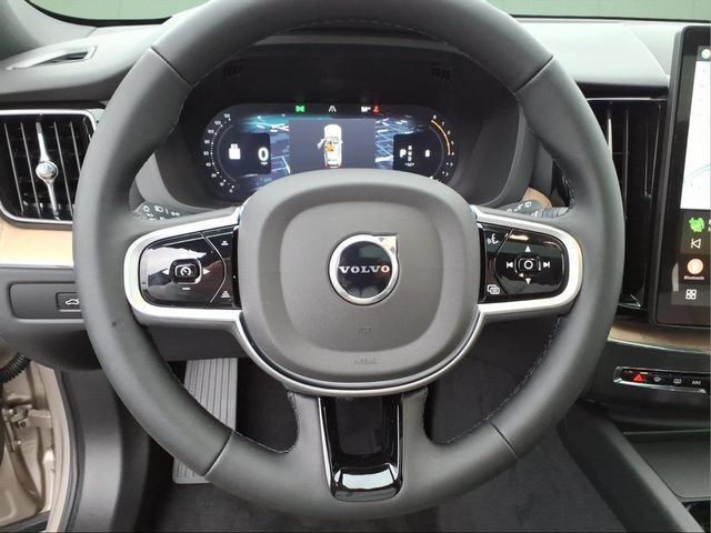 New 2026 Volvo XC60 B5 Plus w/ Protection Package Premier AWD/4WD image 17