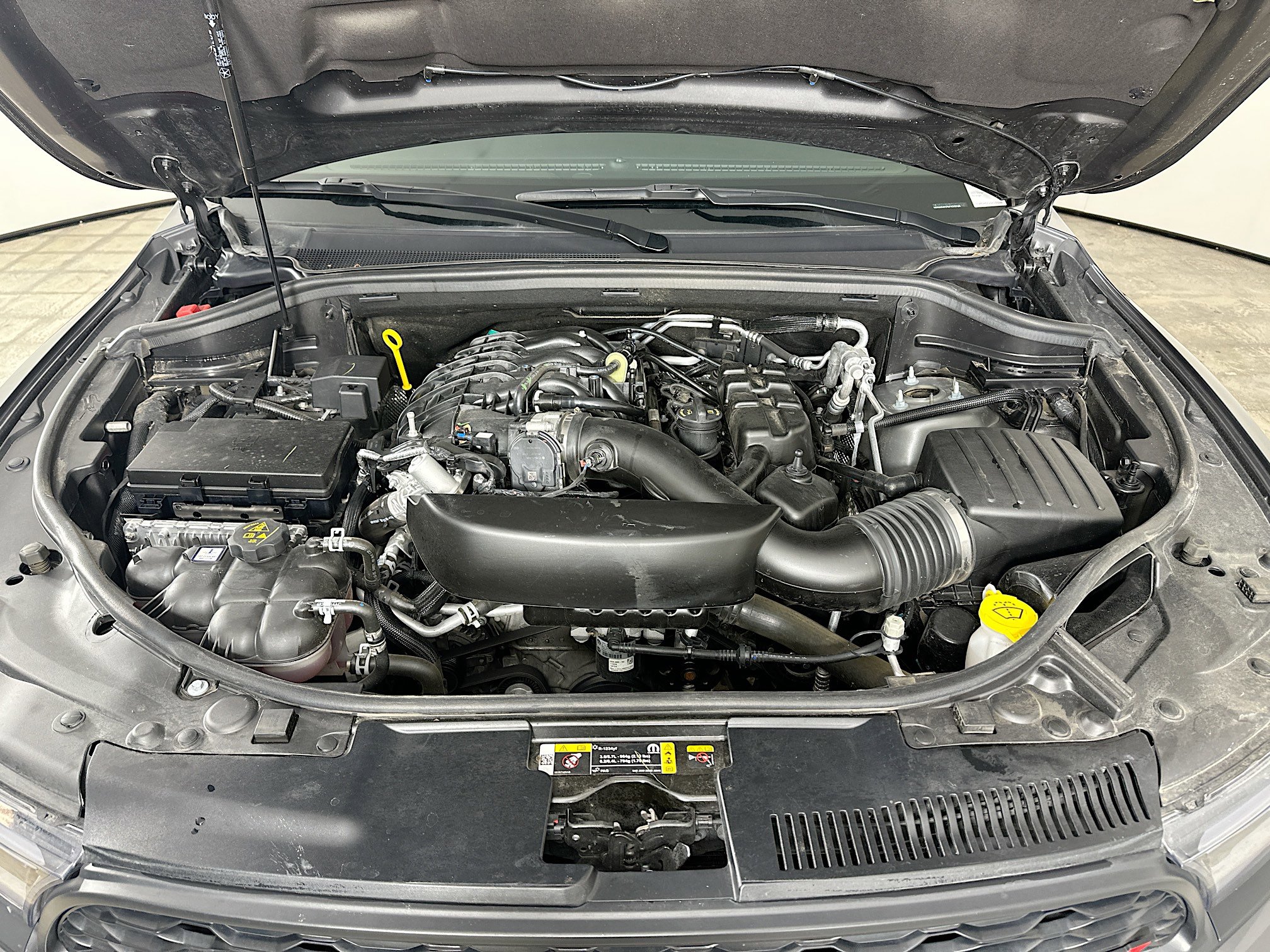 Used 2025 Dodge Durango GT RWD image 35