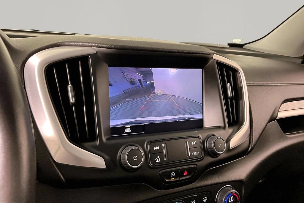 Used 2022 GMC Terrain SLT w/ Elevation Edition FWD image 13