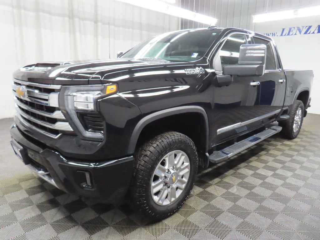 Used 2024 Chevrolet Silverado 2500 High Country w/ High Country Premium Package image 6