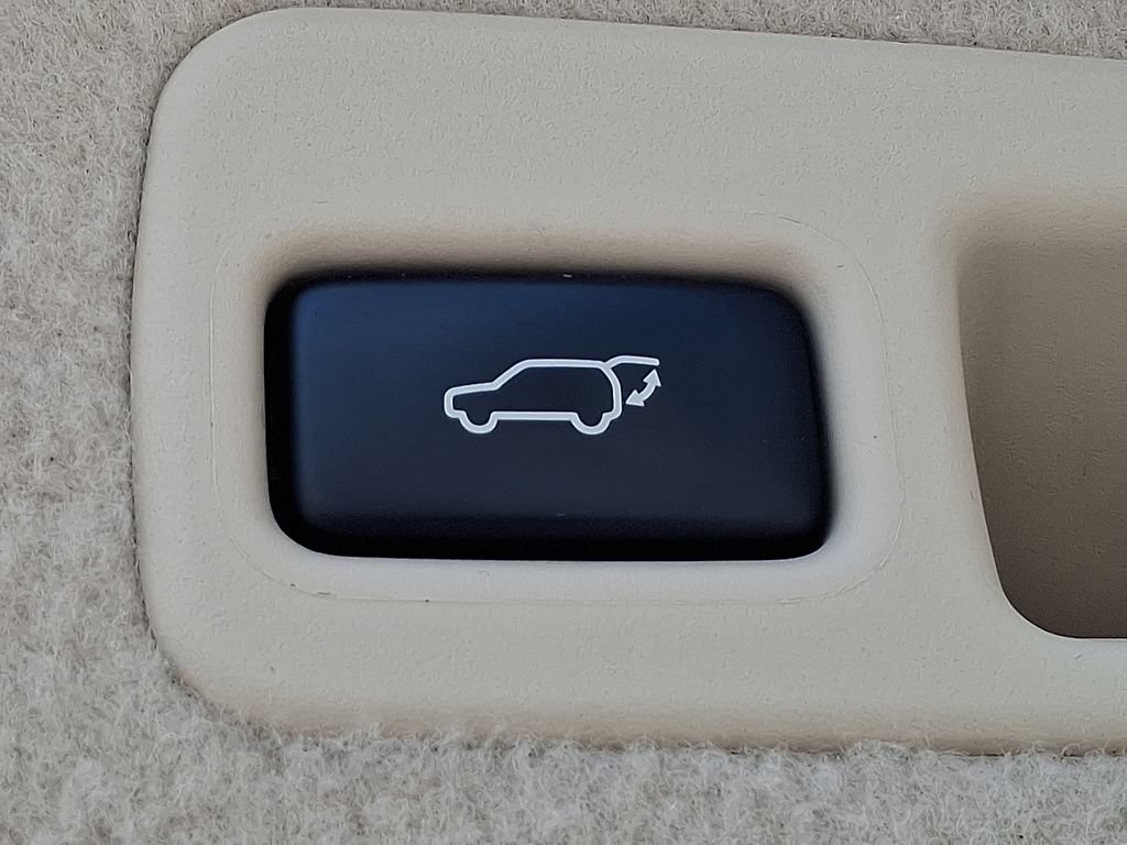 Used 2011 Lexus RX 350 AWD w/ Premium Pkg image 28