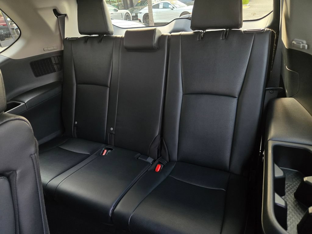 Used 2026 Toyota Grand Highlander AWD Hybrid image 13