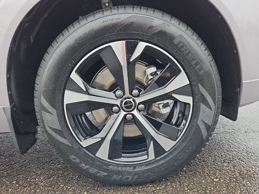 New 2026 Volvo XC60 B5 Core w/ Protection Package Premier AWD/4WD image 10