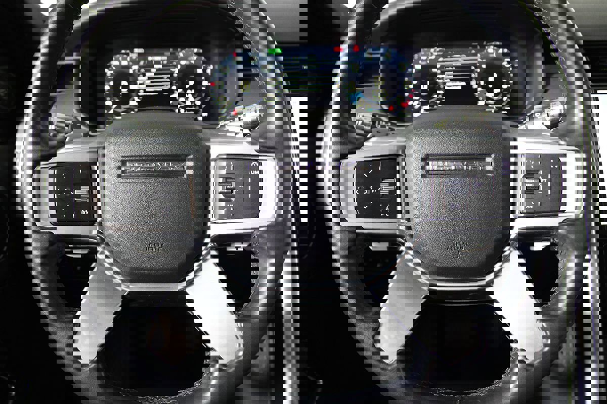 Used 2022 Land Rover Discovery S image 15