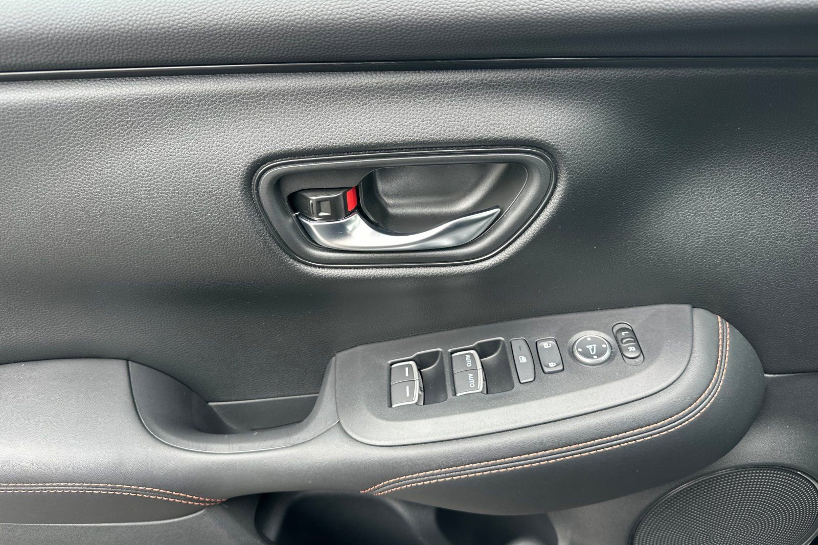 Used 2026 Honda HR-V Sport image 10