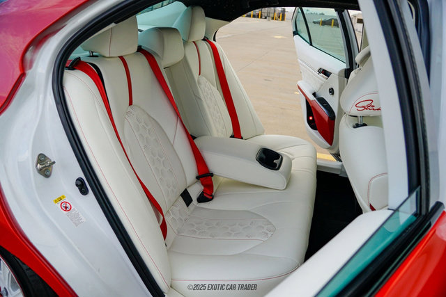 Used 2019 Toyota Camry XSE image 38