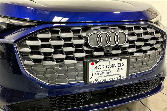 Used 2025 Audi Q5 Premium w/ Convenience Package image 29