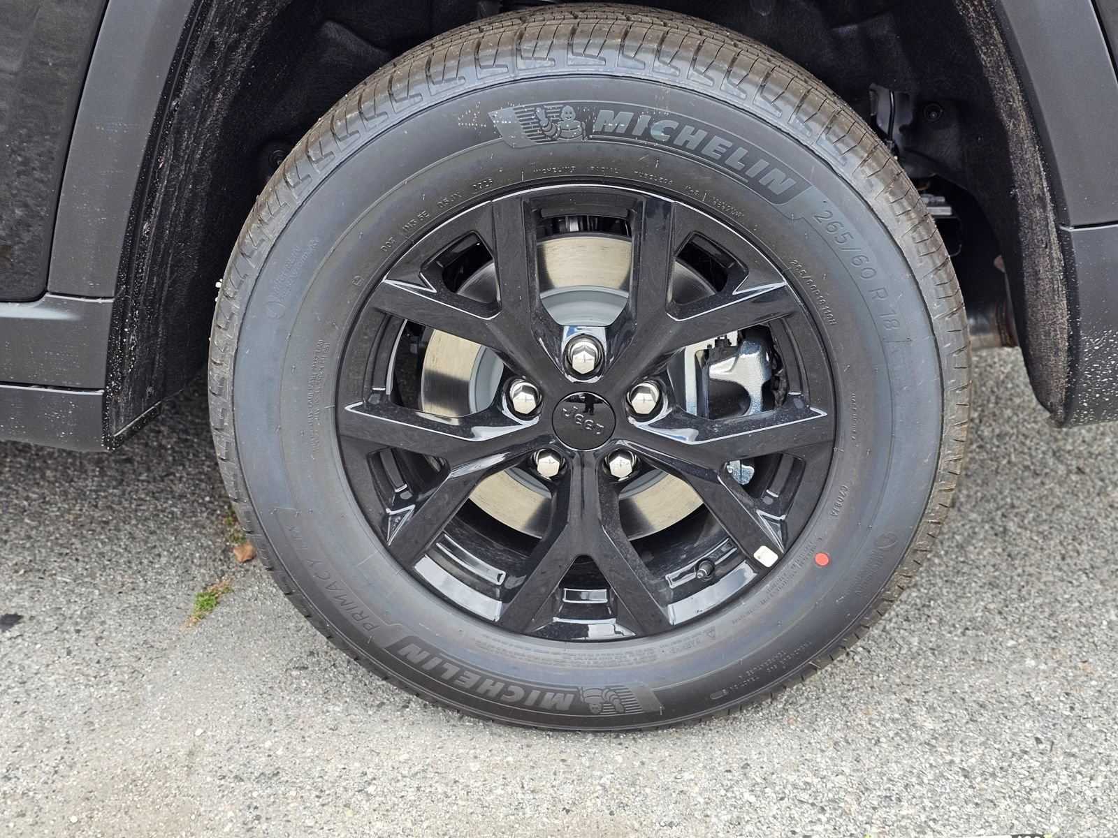 New 2026 Jeep Grand Cherokee L Altitude RWD image 9