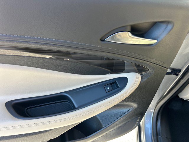 Used 2020 Buick Envision Preferred image 33