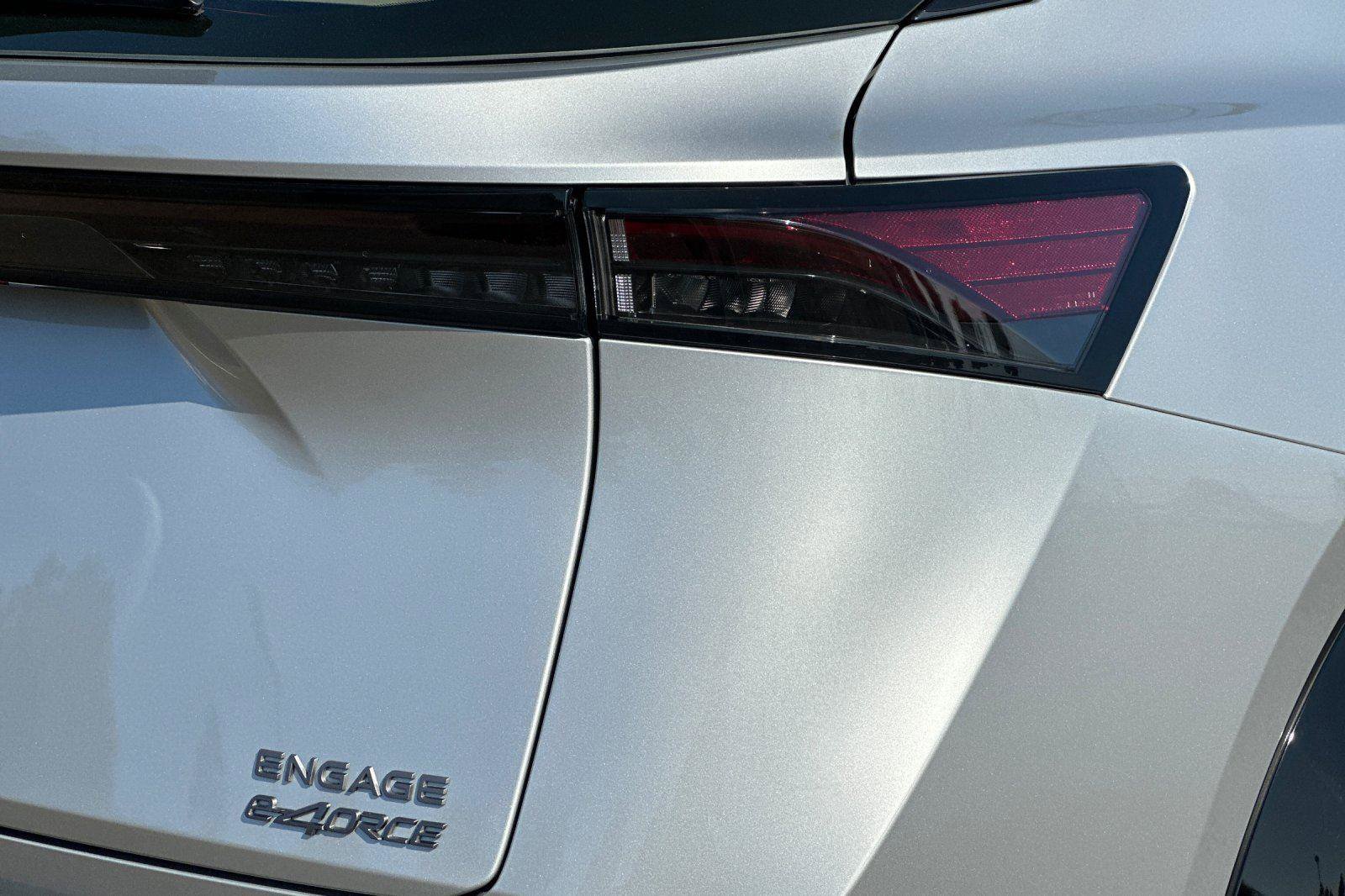 Used 2023 Nissan Ariya AWD image 33