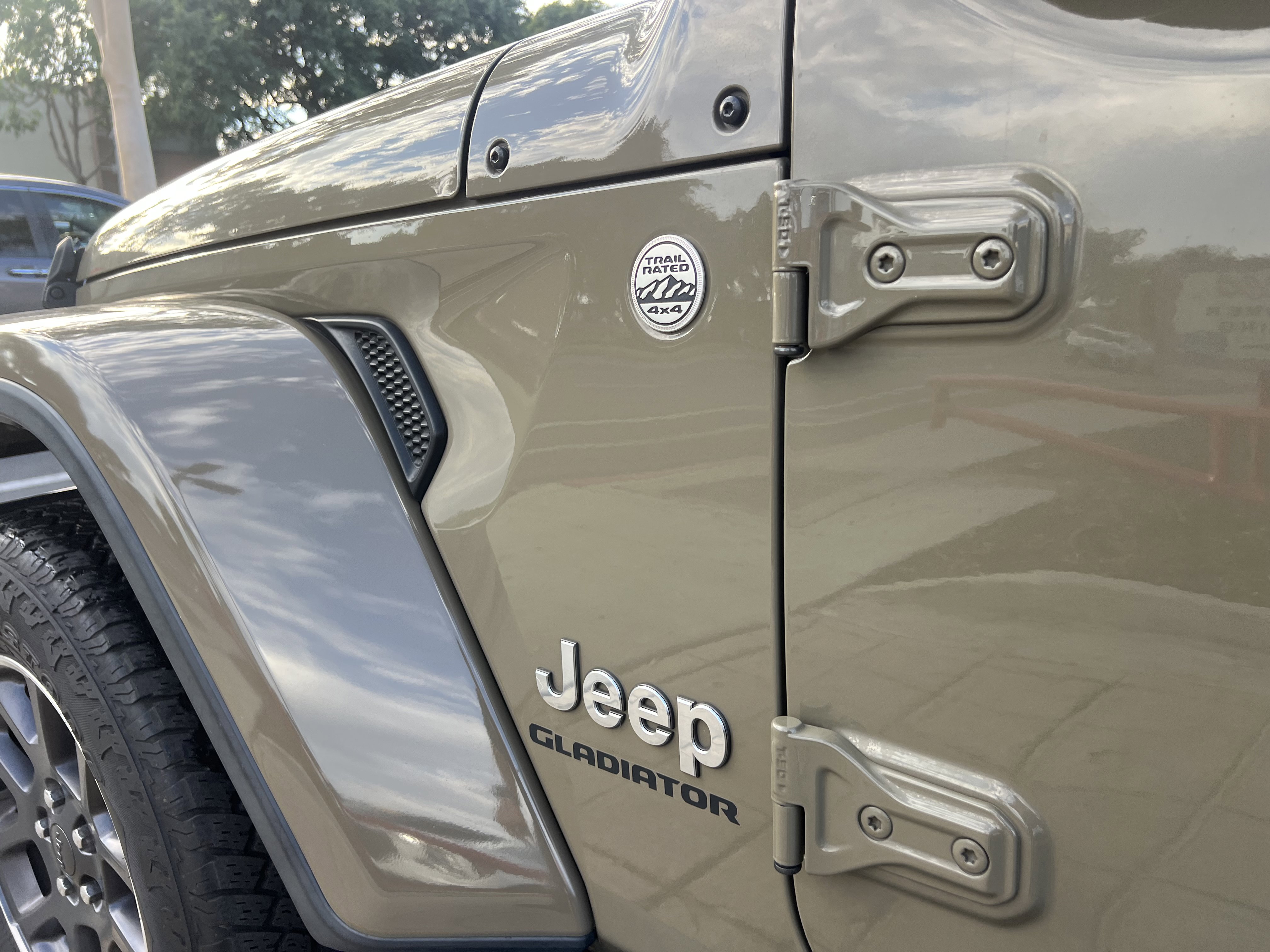 Used 2020 Jeep Gladiator Overland image 6