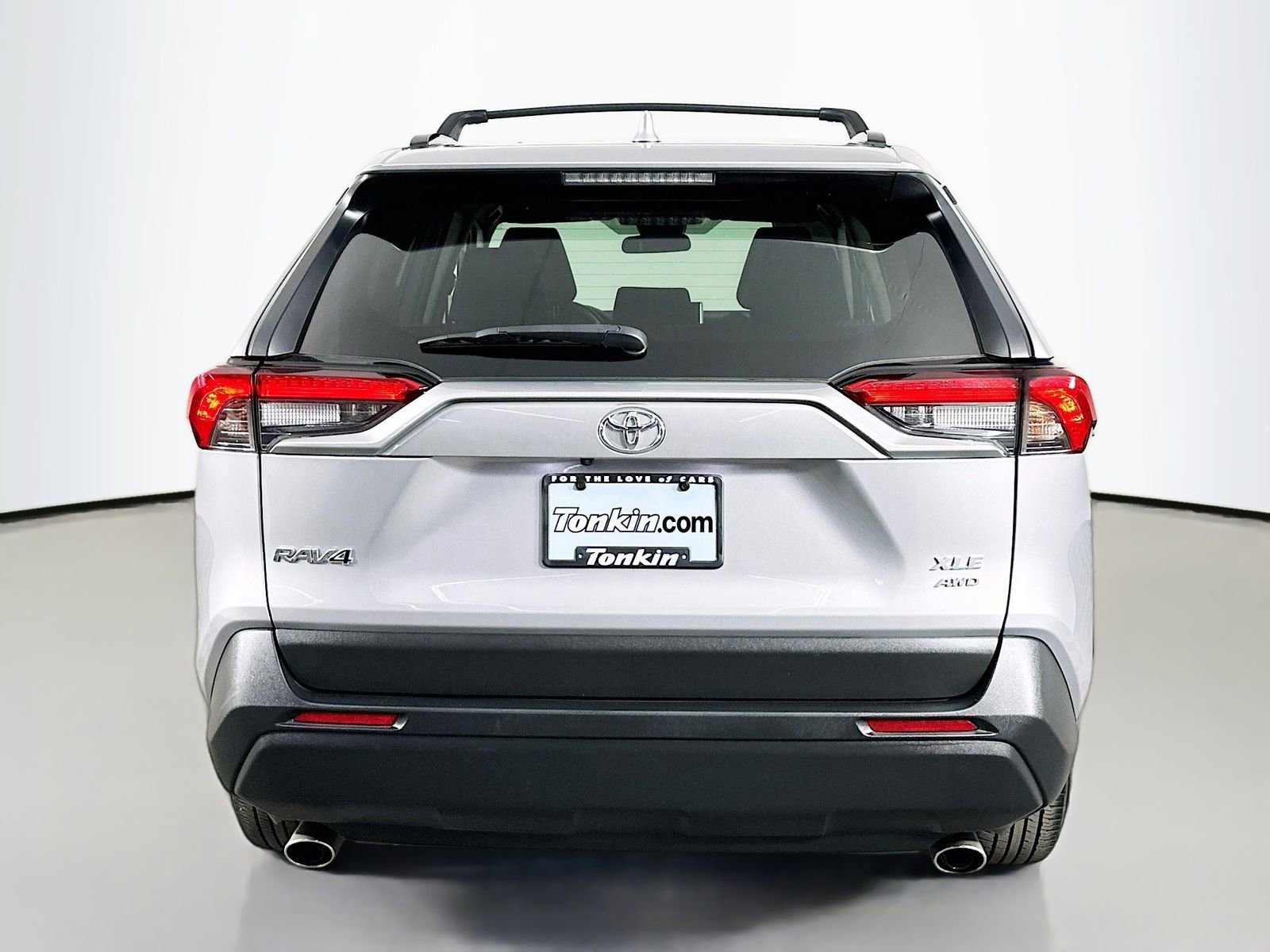 Used 2024 Toyota RAV4 XLE image 6