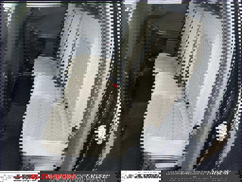 Used 2022 Ford Escape SE image 13