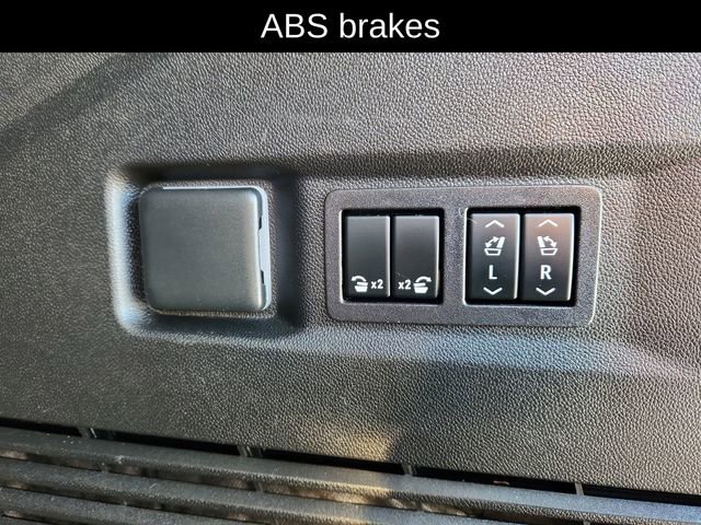 Used 2023 Chevrolet Tahoe Premier image 32