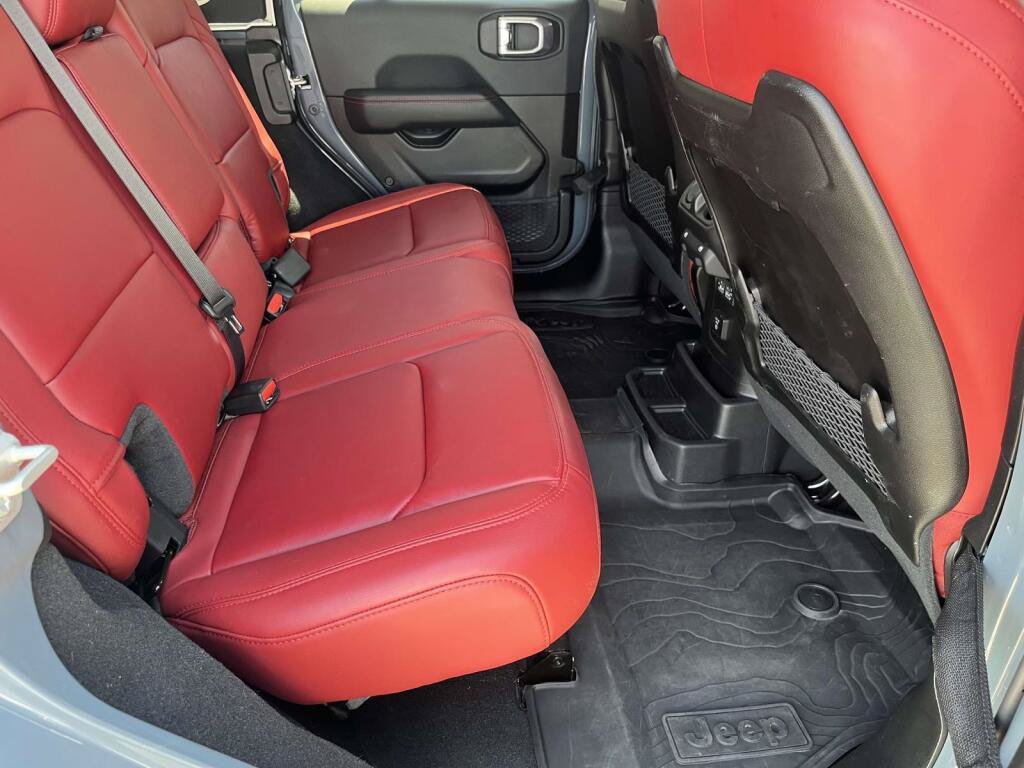 Used 2024 Jeep Wrangler Unlimited Rubicon 392 AWD/4WD image 20