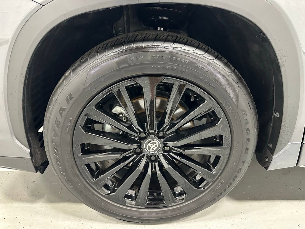 Used 2025 Toyota Highlander XSE image 68