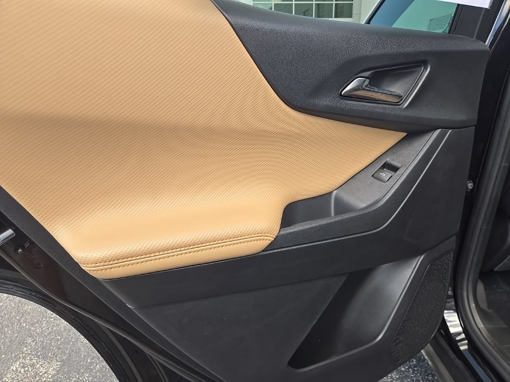 Used 2025 Chevrolet Equinox ACTIV w/ LPO, Floor Liner Package FWD image 36