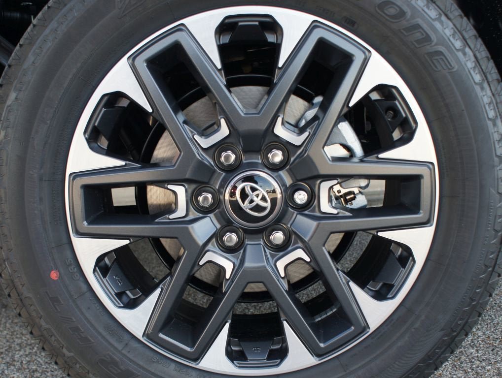 New 2026 Toyota Tundra Limited AWD/4WD image 9