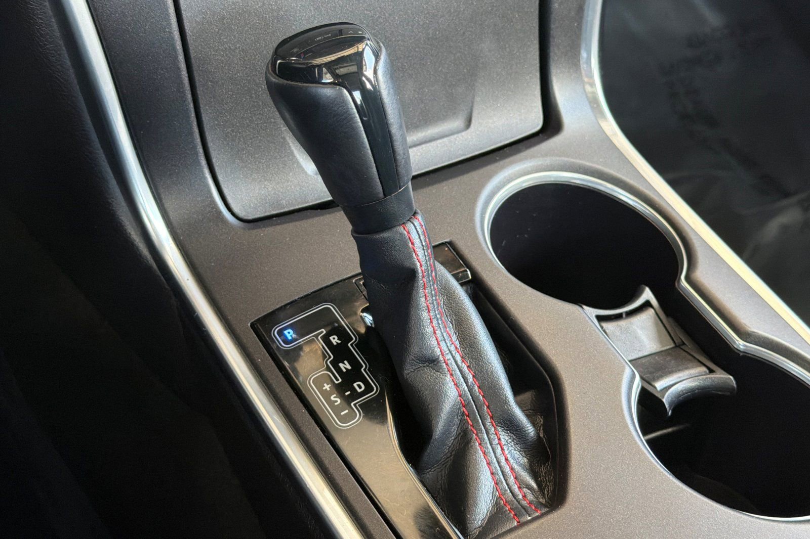 Used 2015 Toyota Camry XSE w/ Advanced Technology Package FWD image 24