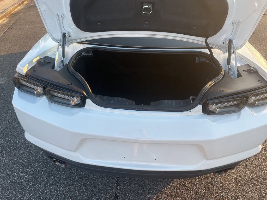 Used 2021 Chevrolet Camaro LT w/ RS Package image 25