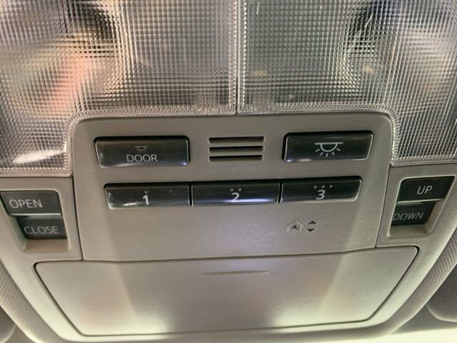 Used 2019 Toyota Highlander XLE w/ Protection Package #3 image 25