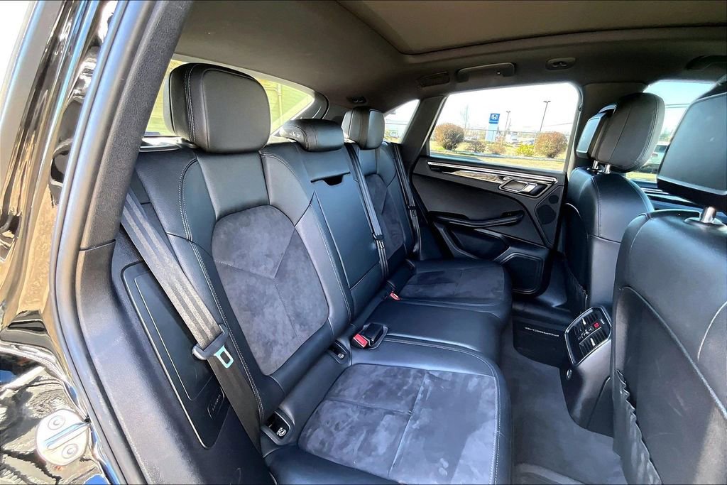 Used 2018 Porsche Macan image 20