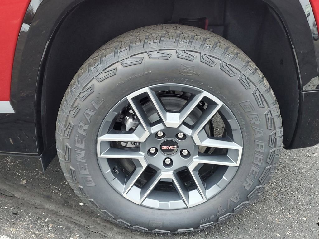 New 2026 GMC Terrain AT4 w/ LPO, Black Badging Package image 5