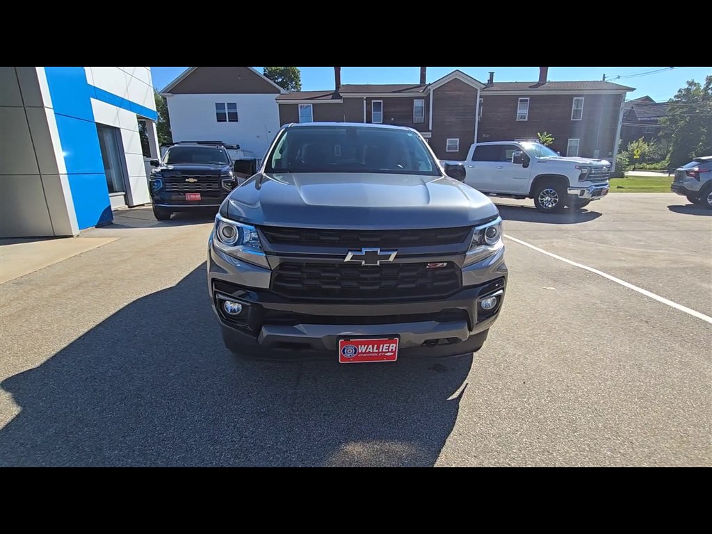 Used 2021 Chevrolet Colorado Z71 AWD/4WD image 3