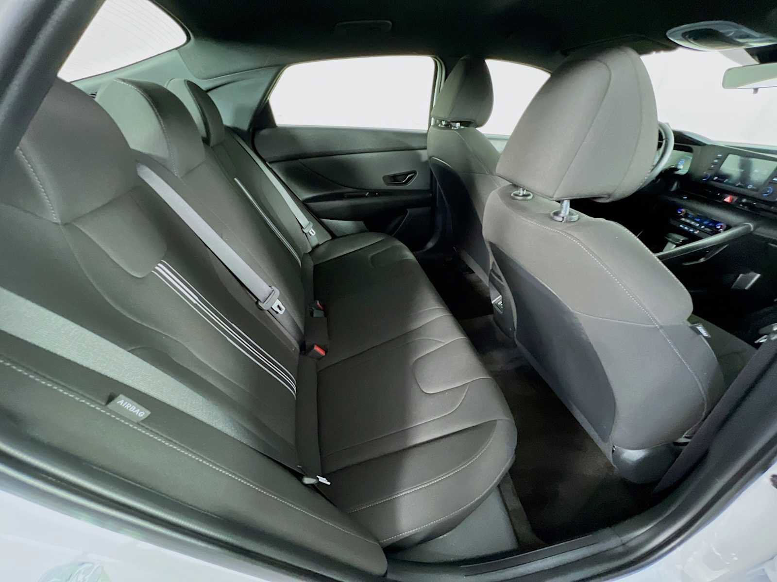 Certified 2025 Hyundai Elantra Sport image 25