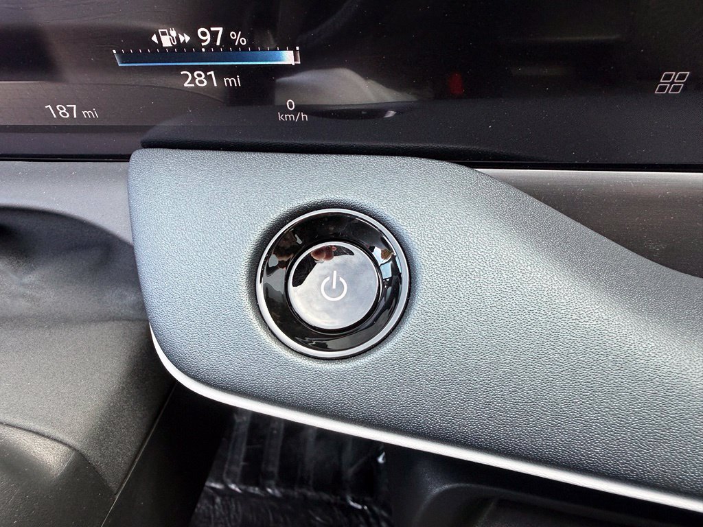 New 2026 Nissan Leaf FWD image 19