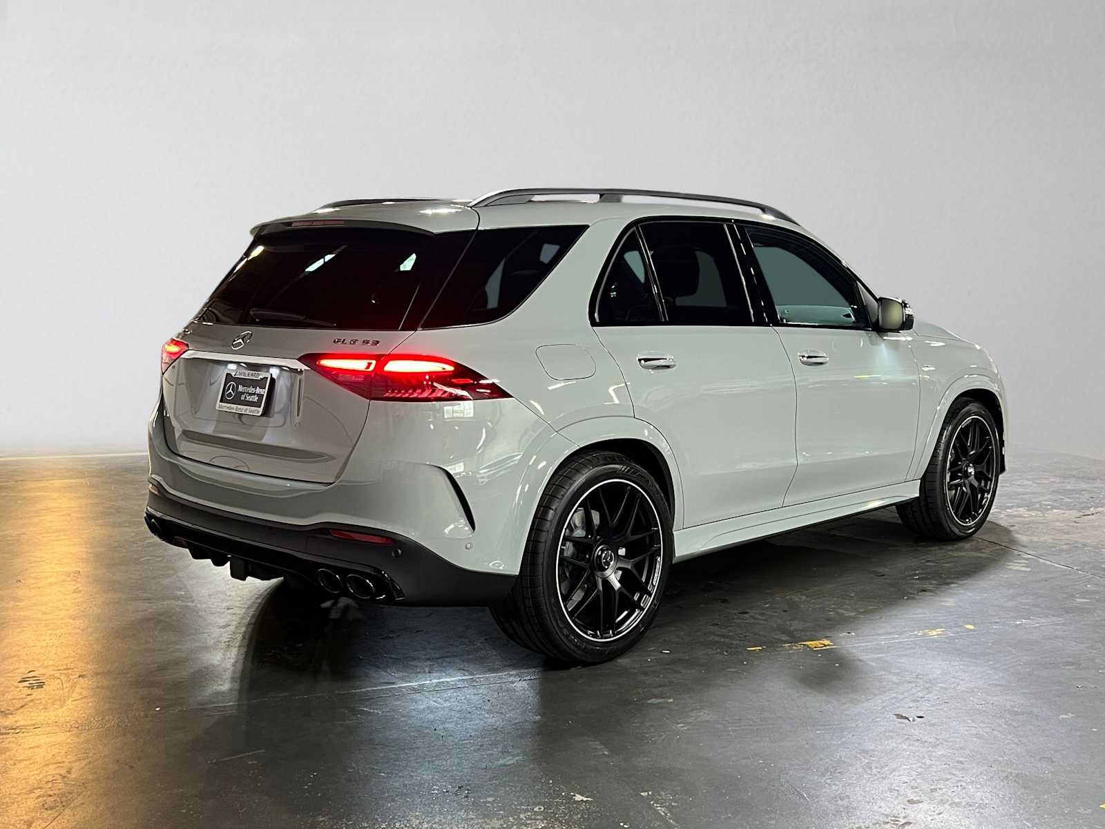 New 2026 Mercedes-Benz GLE 53 AMG 4MATIC image 3