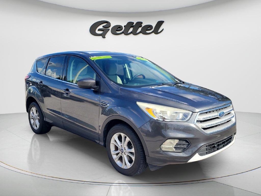 Used 2019 Ford Escape SE FWD image 3