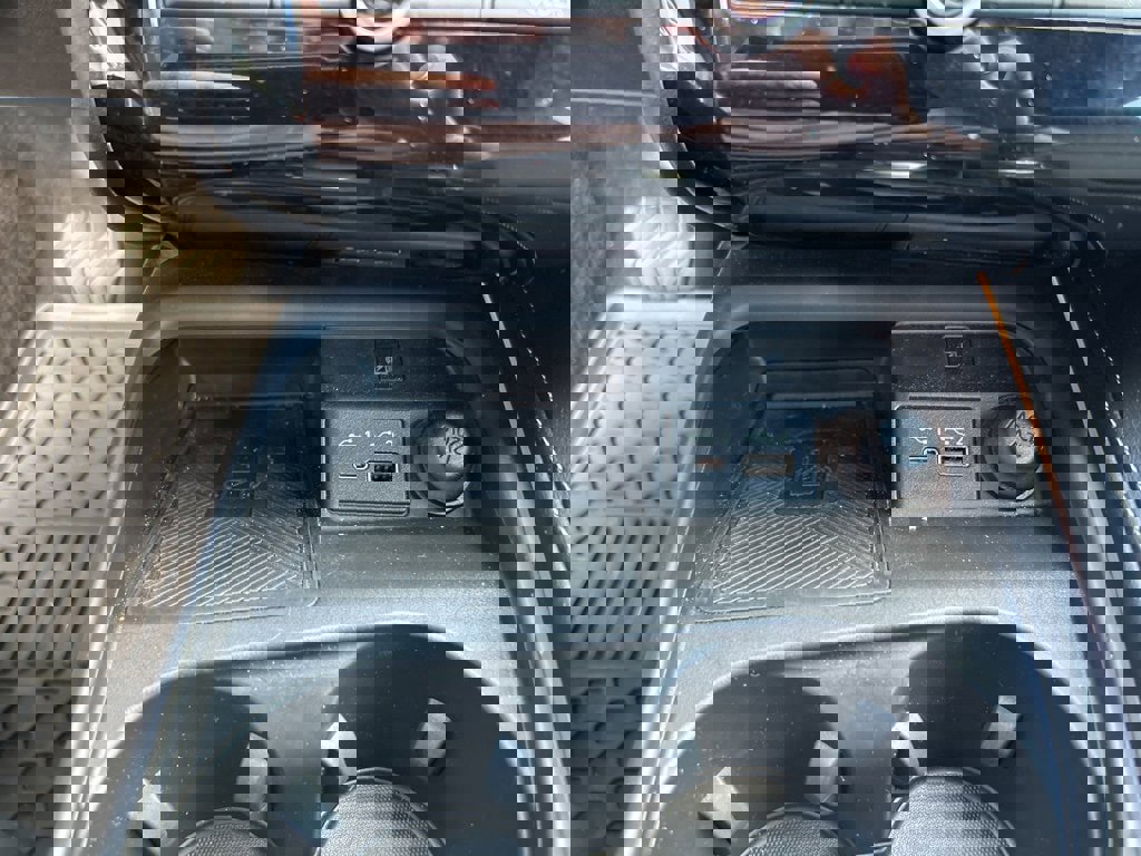 Used 2024 INFINITI QX50 Sport image 34