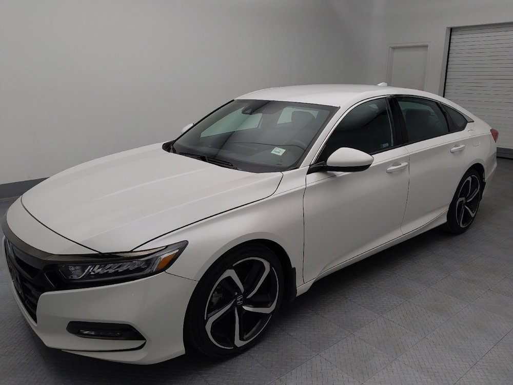 Used 2020 Honda Accord Sport image 2