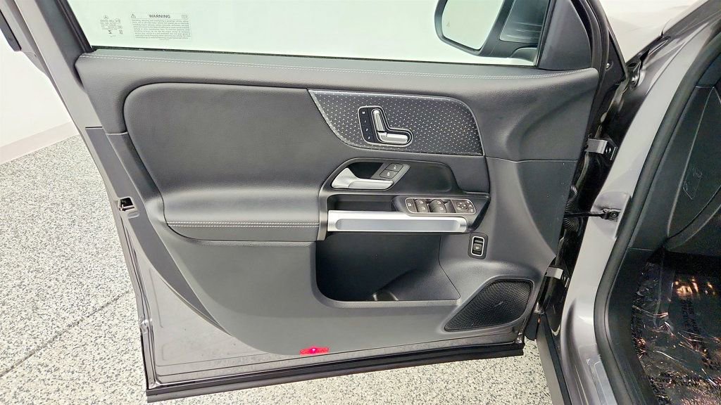 Used 2024 Mercedes-Benz EQB 250+ image 10