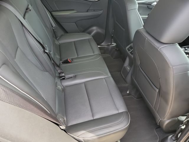 Used 2023 Buick Envision Essence AWD/4WD image 29