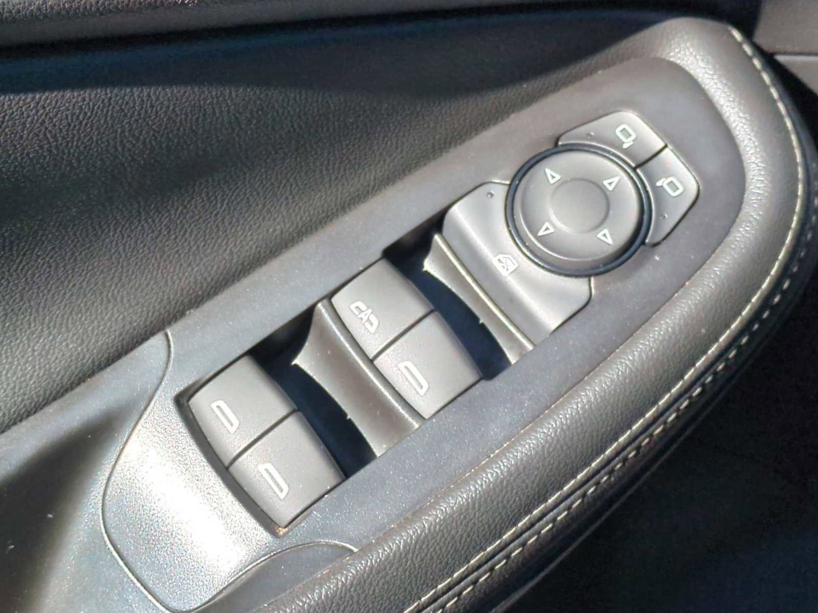 Used 2024 Buick Encore GX Sport Touring image 21