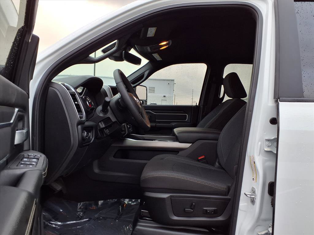 Used 2025 RAM 3500 Big Horn image 22